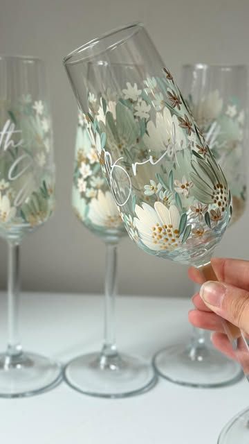 Wedding Essentials : Hand-Painted Glasses